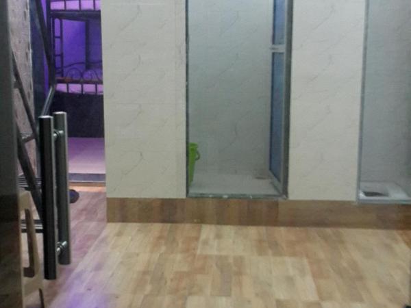 Star Dormitory : photo 2 de la chambre lit simple dans dortoir pour hommes avec salle de bains commune