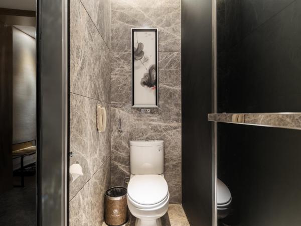 Paco Hotel Suyuan Metro Guangzhou-Free Shuttle Bus for Canton Fair : photo 7 de la chambre chambre lit king-size