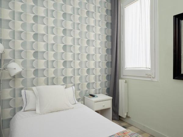 Hostal Poblenou : photo 1 de la chambre chambre simple
