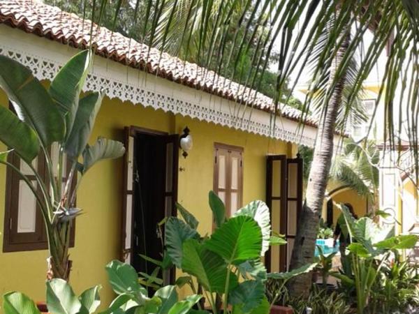 Casugria Dutch Residence 1810 : photo 1 de la chambre chambre lit king-size - vue sur jardin