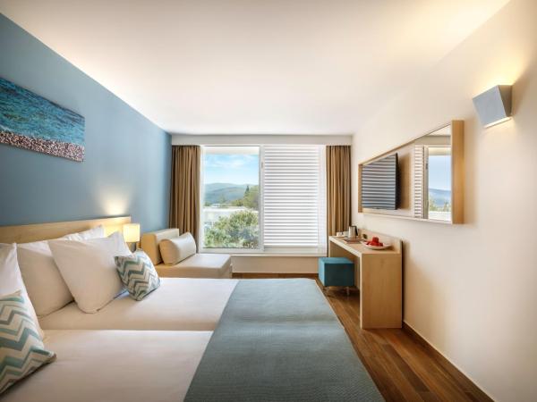 Valamar Bellevue Resort : photo 4 de la chambre chambre pour 2+1 personnes 