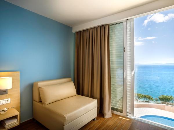 Valamar Bellevue Resort : photo 2 de la chambre chambre côté mer pour 2+1 personnes