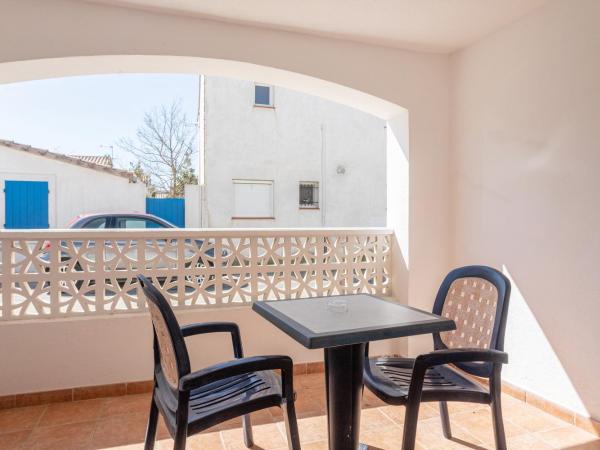 Hotel Les Palmiers En Camargue : photo 4 de la chambre chambre double confort avec balcon