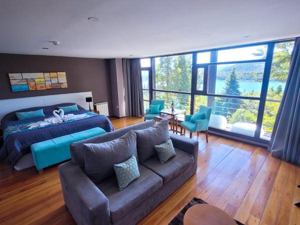 Boutique Hotel & Spa Bosque del Nahuel : photo 8 de la chambre suite de luxe avec vue sur lac