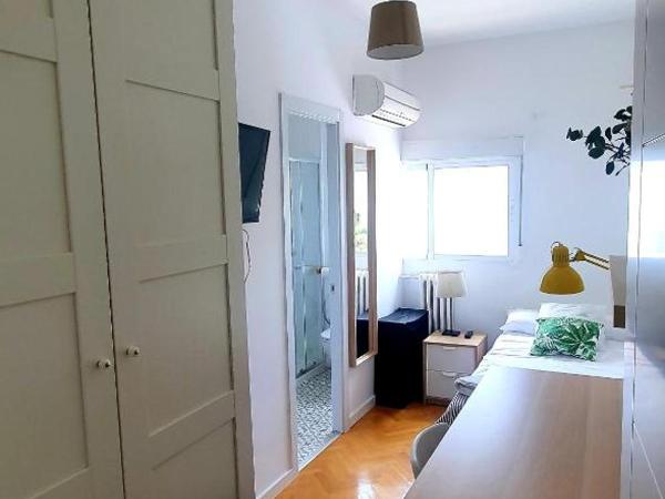 Real Beds Madrid : photo 4 de la chambre chambre double ou lits jumeaux avec salle de bains privative