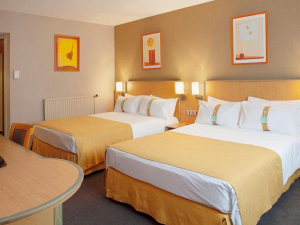 Holiday Inn Calais-Centre, an IHG Hotel : photo 6 de la chambre chambre familiale (2adultes et 2enfants)