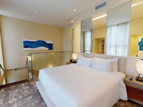 Eden Roc Miami Beach : photo 1 de la chambre loft lit king-size en duplex - vue sur océan