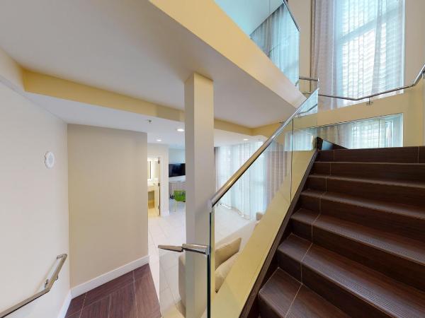 Eden Roc Miami Beach : photo 5 de la chambre loft lit king-size en duplex - vue sur océan