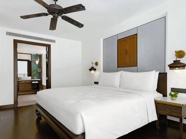 JW Marriott Khao Lak Resort and Spa : photo 6 de la chambre suite 1 chambre lit king-size en duplex avec canapé-lit