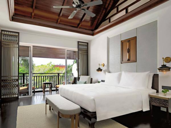 JW Marriott Khao Lak Resort and Spa : photo 3 de la chambre suite exécutive 1 chambre lit king-size avec canapé-lit et balcon