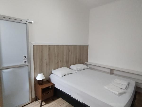 Farfalla Guest House : photo 3 de la chambre chambre double avec salle de bains privative