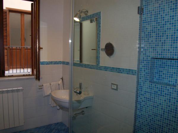Federico Secondo B&B : photo 3 de la chambre chambre simple confort avec douche