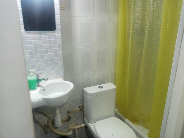 Pensión Iglesias : photo 3 de la chambre chambre double avec salle de bains privative