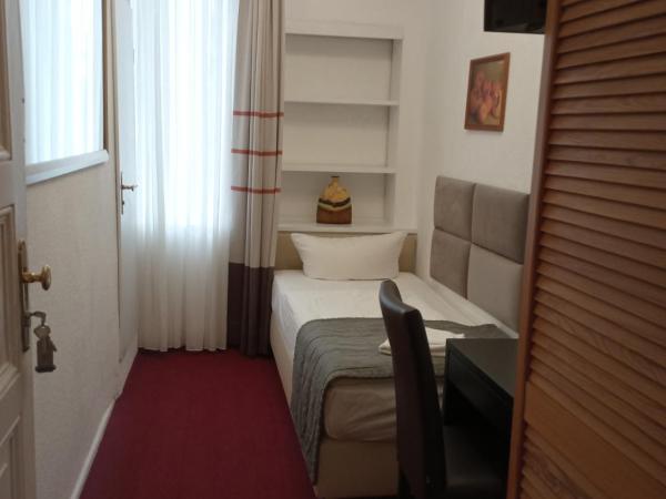 City Pension Berlin : photo 5 de la chambre chambre simple