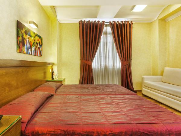 Egnatia Hotel : photo 10 de la chambre chambre triple