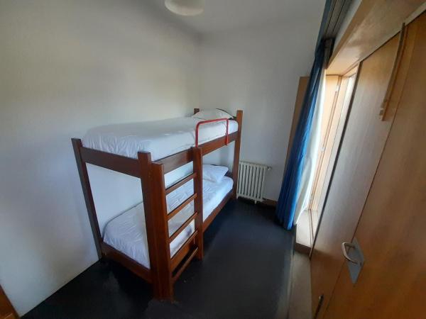 HI Viana do Castelo - Pousada de Juventude : photo 5 de la chambre appartement