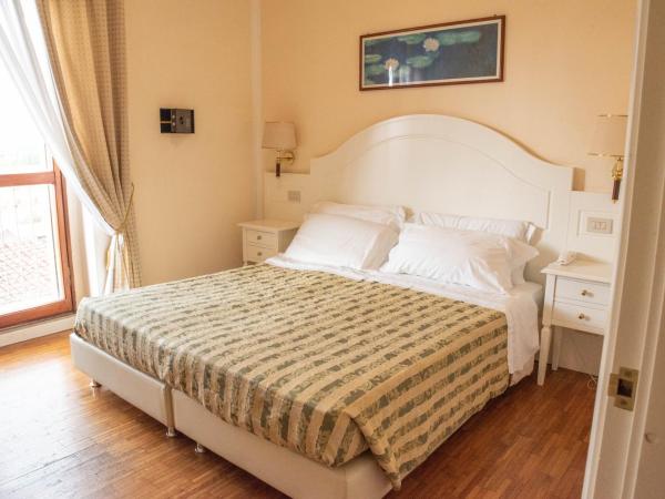 Grand Hotel Duomo : photo 5 de la chambre chambre double ou lits jumeaux avec vue