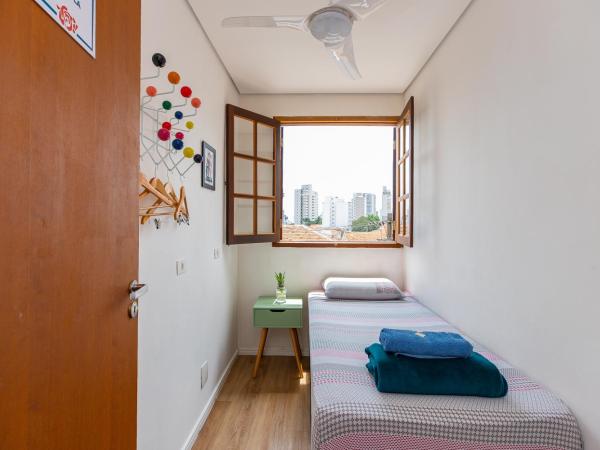Hostel Casa Azul : photo 2 de la chambre chambre simple avec salle de bains commune