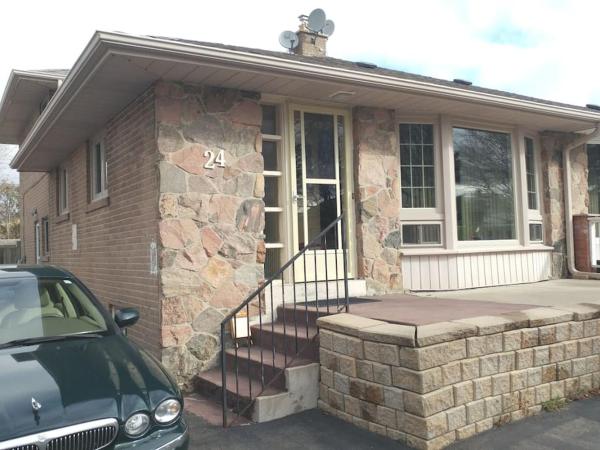 Freeda's Place : photo 8 de la chambre chambre lit queen-size - vue sur jardin