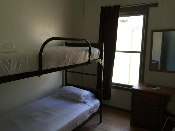 Avenues Hostel : photo 1 de la chambre lit dans dortoir 6 lits