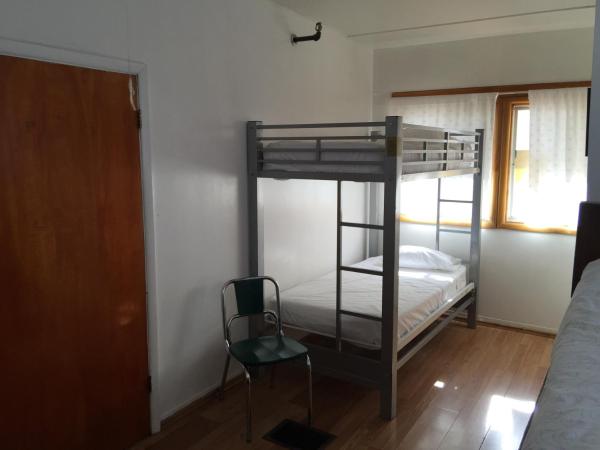 Avenues Hostel : photo 2 de la chambre lit dans dortoir pour hommes de 4 lits