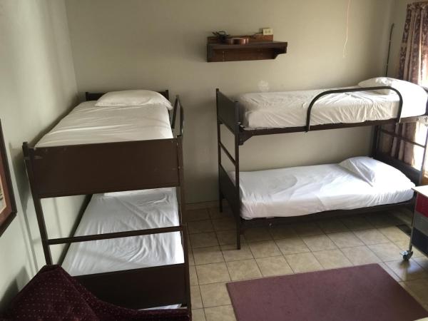 Avenues Hostel : photo 3 de la chambre lit dans dortoir pour femmes de 6 lits