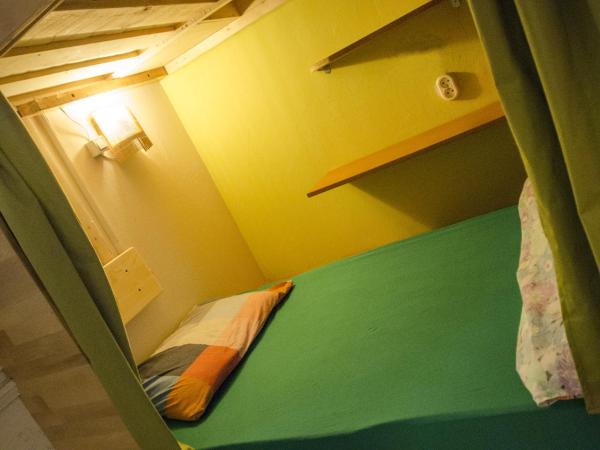 Shantihome : photo 3 de la chambre lit capsule dans dortoir mixte de 4 lits