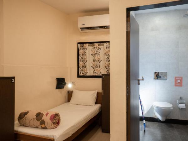 Zostel Mumbai : photo 3 de la chambre lit simple dans dortoir de 4 lits