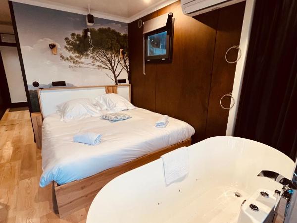 Escale Royale Frejus : photo 5 de la chambre suite lit king-size