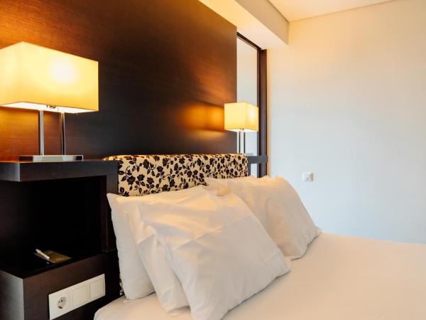 Axis Porto Business & Spa Hotel : photo 4 de la chambre suite supérieure 