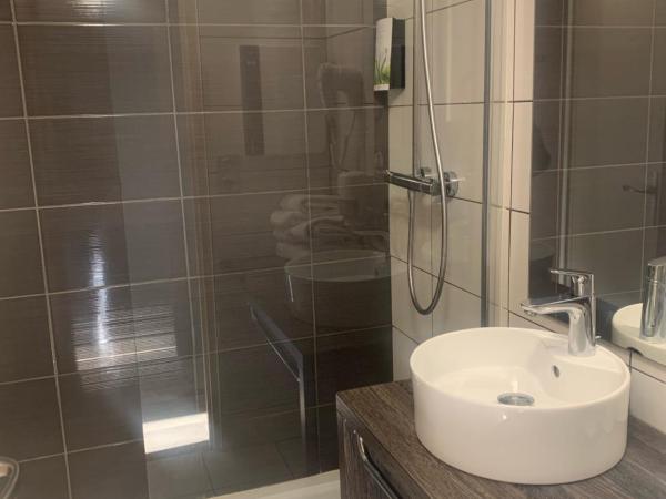 Hotel Restaurant Vesontio : photo 4 de la chambre chambre lits jumeaux confort