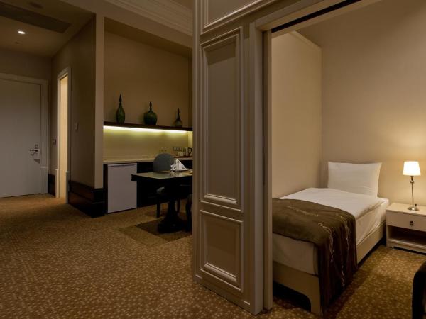 Vialand Palace Hotel : photo 7 de la chambre suite familiale