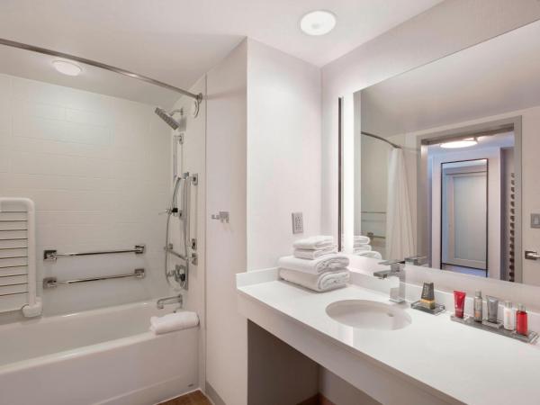 Louisville Marriott Downtown : photo 5 de la chambre chambre lit king-size