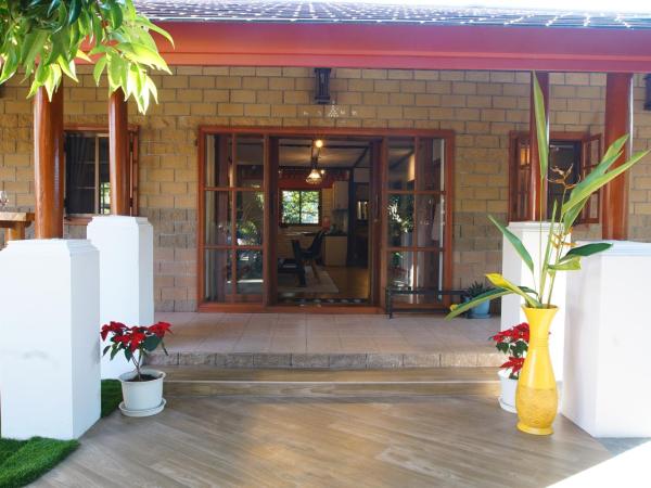 Rimsuan Garden Home : photo 2 de la chambre chambre familiale - vue sur jardin