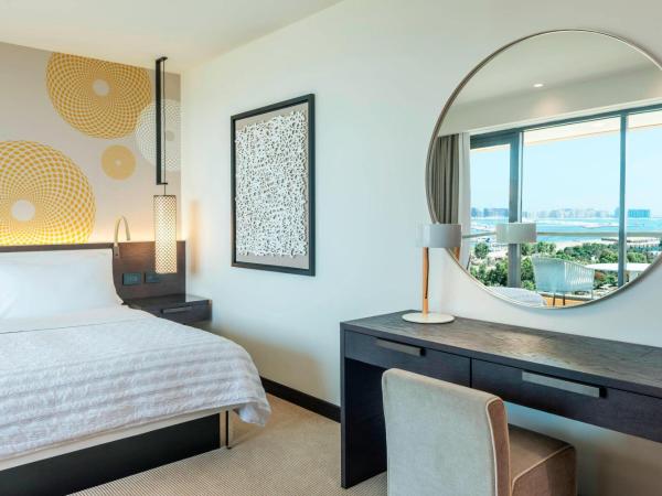 Le Royal Meridien Beach Resort & Spa Dubai : photo 5 de la chambre suite familiale 1 chambre avec 1 lit king-size et 1 lit jumeau - accès au salon exécutif, goûter, happy hour et navette depuis l'aéroport de dubaï