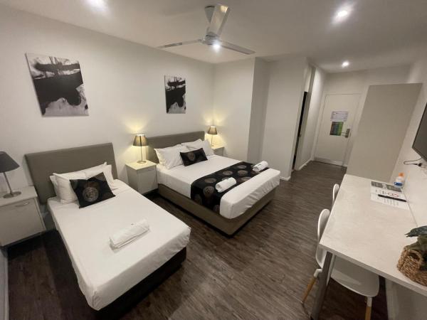 Winnellie Hotel Motel : photo 2 de la chambre chambre deluxe double ou lits jumeaux