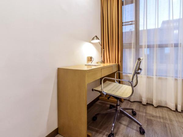 Guangzhou Huihe Hotel : photo 6 de la chambre chambre affaires lits jumeaux