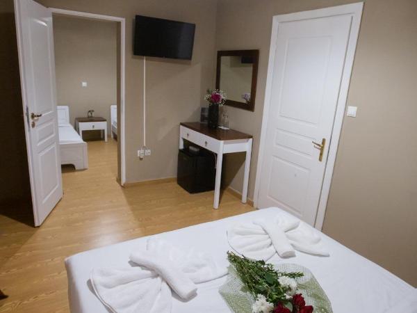 Cavallari Palace Hotel Suites : photo 6 de la chambre chambre quadruple