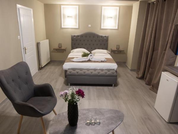 Cavallari Palace Hotel Suites : photo 10 de la chambre suite avec jacuzzi