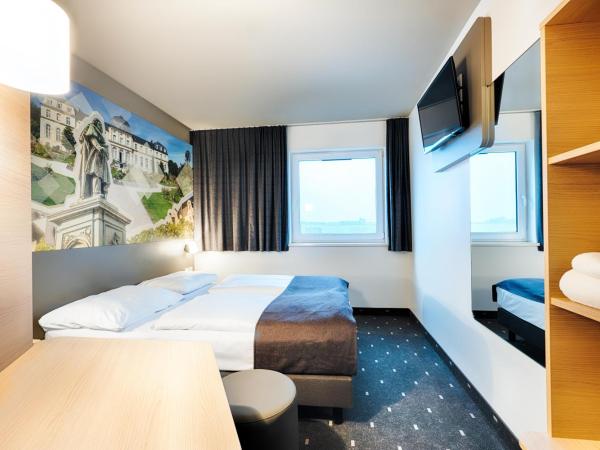 B&B Hotel Bonn-West : photo 1 de la chambre chambre double