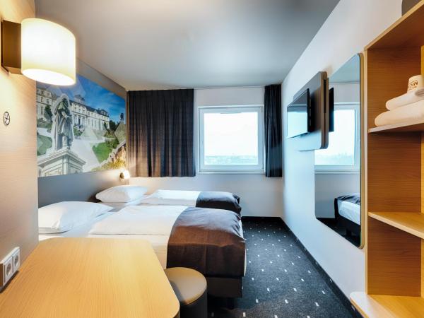 B&B Hotel Bonn-West : photo 1 de la chambre chambre lits jumeaux
