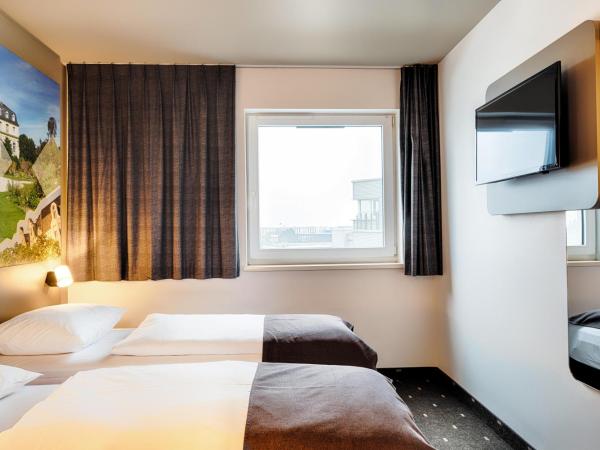 B&B Hotel Bonn-West : photo 4 de la chambre chambre lits jumeaux