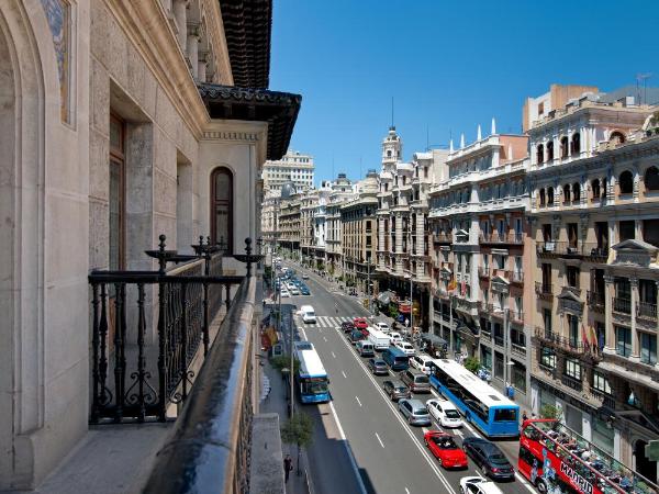 Catalonia Gran Vía Madrid : photo 3 de la chambre chambre double ou lits jumeaux avec vue