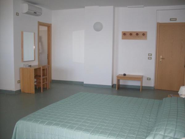 Hotel Soleado : photo 6 de la chambre chambre double avec balcon
