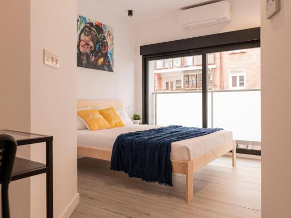 Bilbao ROOMS & KITCHEN Zorroza : photo 6 de la chambre chambre double avec salle de bains privative
