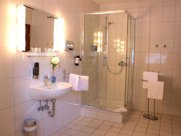 Hotel Altenwerder Hof : photo 2 de la chambre chambre double classique