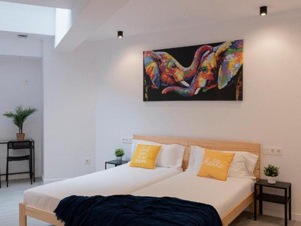 Bilbao ROOMS & KITCHEN Zorroza : photo 8 de la chambre chambre lits jumeaux pour personnes à mobilité réduite