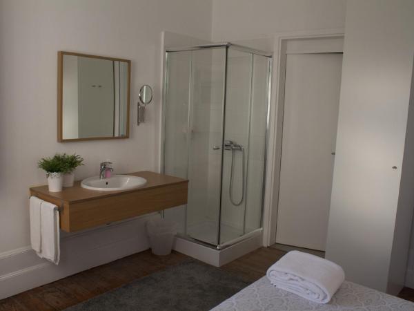 WW Hostel & Suites : photo 5 de la chambre chambre double avec forfait romantique 