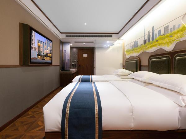 Time Traveller Boutique Hotel - Near Beijing CBD, CCTV, China Zun, SKP and Sanlitun, Tian'anmen Square, Forbidden City, Free daily necessities, Free night snack, Free laundry, English communication well, Free travel advice , Free gymnastic, : photo 2 de la chambre chambre familiale