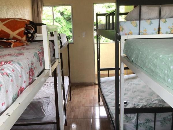 Hostel Horizonte de Minas : photo 1 de la chambre dortoir mixte de 8 lits 